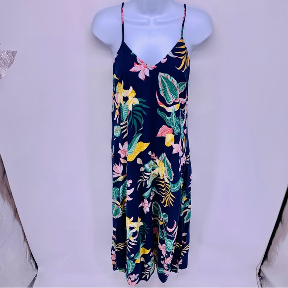 Old Navy Dresses & Skirts - Old Navy V Neck Floral Maxi Dress Womens Size M